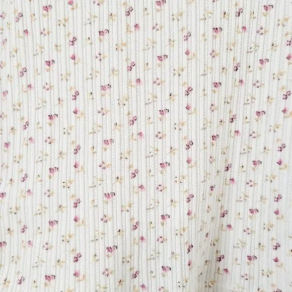 American Eagle Floral Baby Tee - Picture 6 of 6